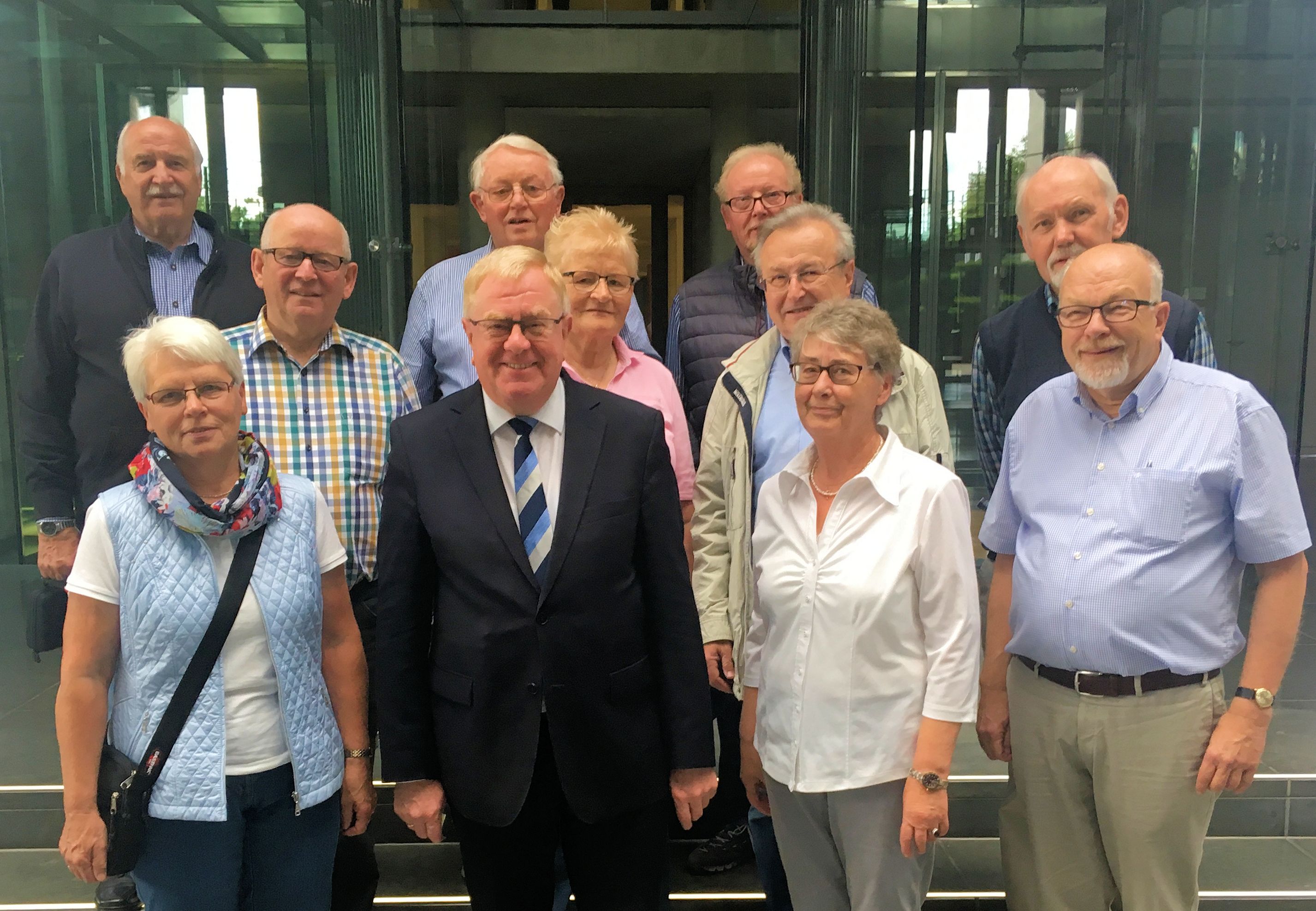 Die Beelener-Reisegruppe mit ihrem Bundestagsabgeordneten Reinhold Sendker