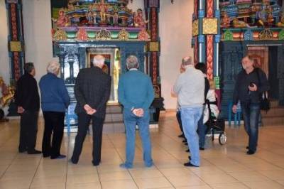 Besuch des Sri Kamadchi Ampal Tempel in Hamm - 