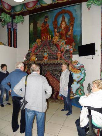 Besuch des Sri Kamadchi Ampal Tempel in Hamm - 