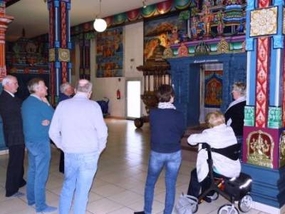 Besuch des Sri Kamadchi Ampal Tempel in Hamm - 