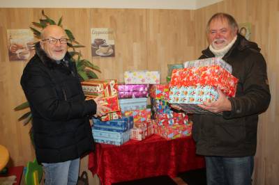Weihnachtspckchen  - 105 Weihnachtspäckchen wurden in Beelen gesammelt und gehen für bedürftige Kinder nach Rumänien