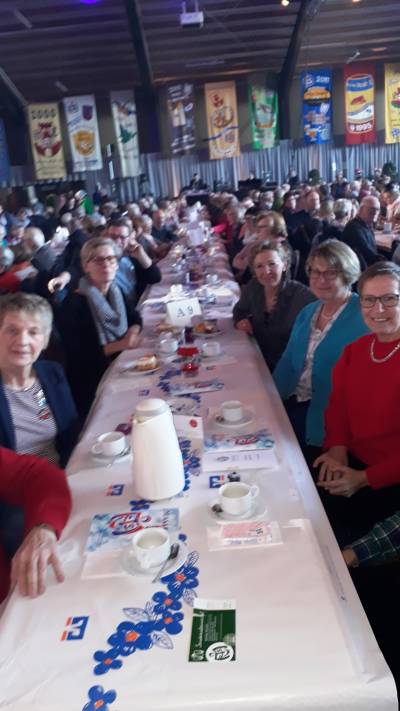 Senioren-Union feiert Karneval bei der WaKaGe Sitzung in Warendorf - 