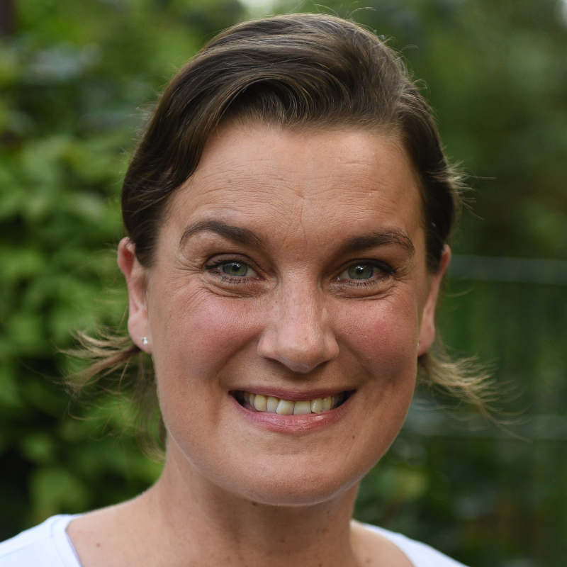  Sandra Feldewert